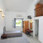 Yiannis Apartment *